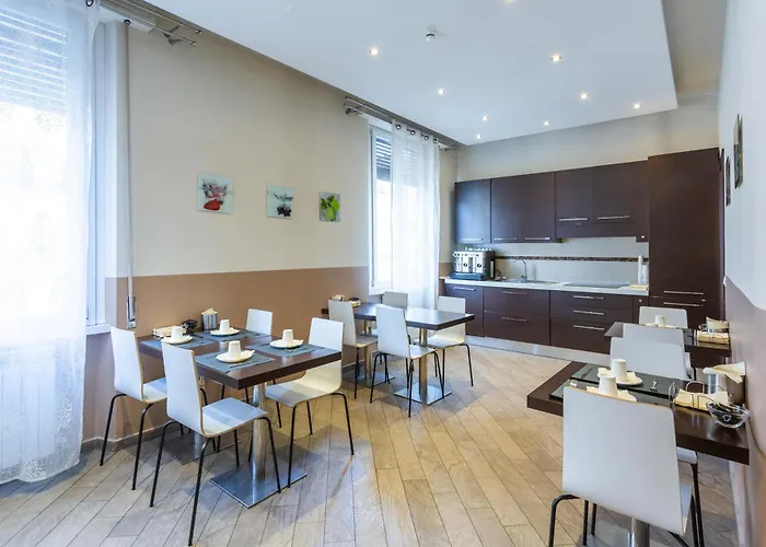 Hotiday Centro Hotel 3*