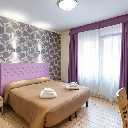 Hotiday Centro Hotel 3*