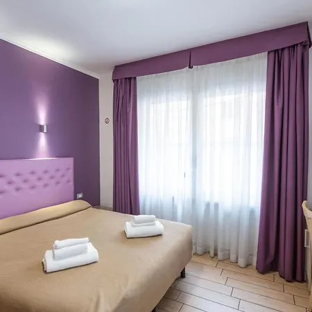 Hotiday Centro Ξενοδοχείο 3*