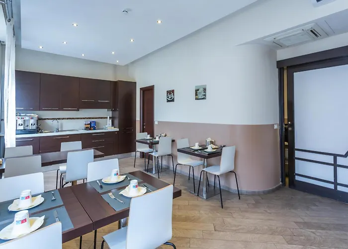 ホテル Hotiday Centro 3*