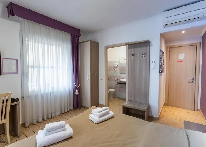 ホテル Hotiday Centro 3*